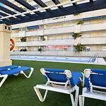 Puerto Banus- Parking Piscina. Marbella